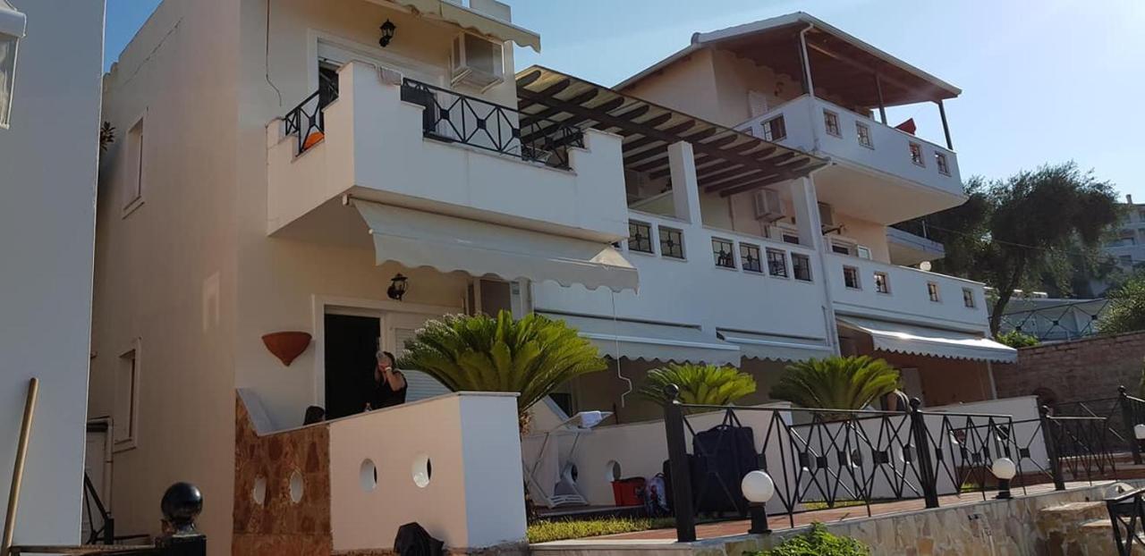 Diogenis Parga Studios Exterior foto